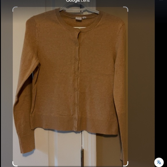 GAP Crewneck Women’s Tan Cardigan Size Medium. - Picture 12 of 12